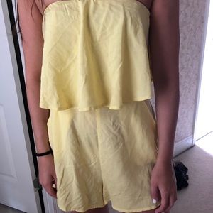 UK2LA Yellow Strapless Romper Size Small